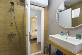 Guest House / Apartments Bulli
