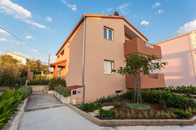 House Ante