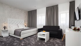 Marina Baotic Apartments