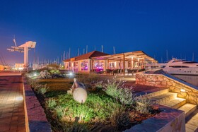 Marina Baotic Apartments