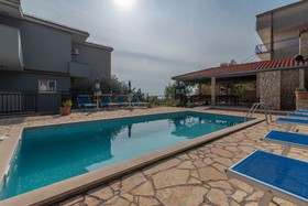 Apartments Grga