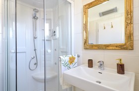 Mar Deluxe Apartments