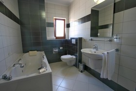Segetski Dvori