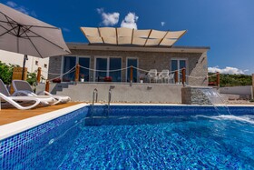 Villa Hedonist