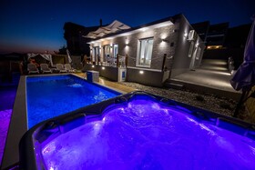 Villa Hedonist