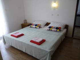 Apartments La Room