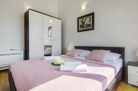 Apartments Lenija