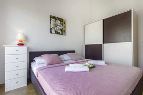 Apartments Lenija