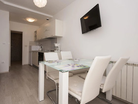 Apartments Vinka Brodarica
