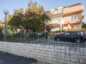 Apartments Vinka Brodarica