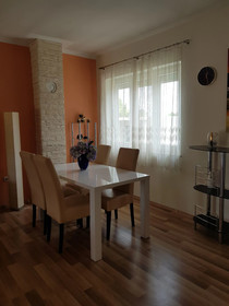 Holiday House Villa Flora