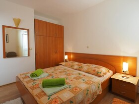 Apartments & Room Eva Slano