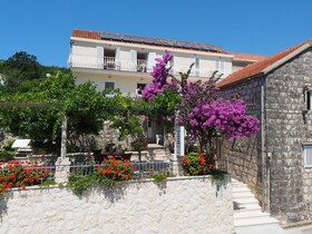 Apartments & Room Eva Slano