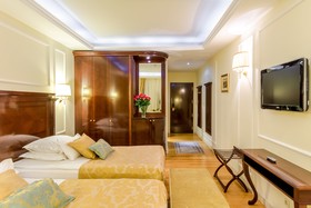 Hotel President
