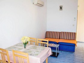 Apartments Lira