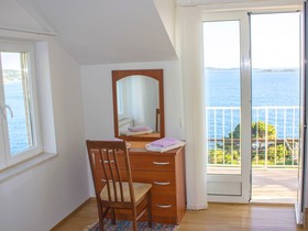 Apartments Lira