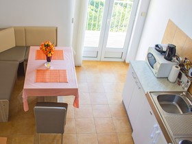 Apartments Lira