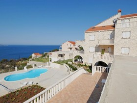 Marnic Apartments