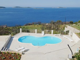 Marnic Apartments