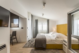 2 Nights Studios Apartments