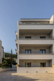 2 Nights Studios Apartments
