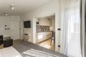 2 Nights Studios Apartments