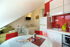 Apartments Tin
