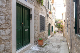 Apartments Vauquer