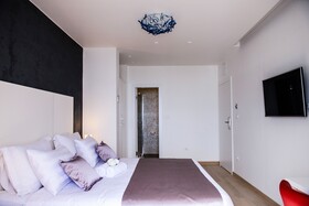 B&B Skyfall