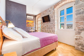 Captain's Apartment