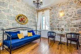 Captain's Apartment