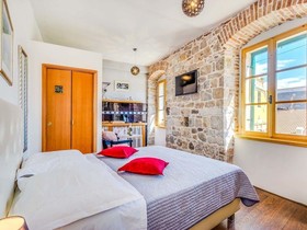 Captain's Apartment