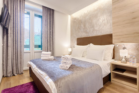 Central Pearl by Nono Ban