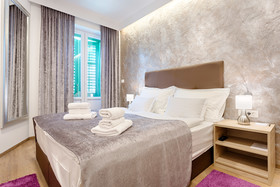 Central Pearl by Nono Ban