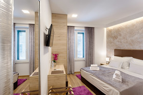 Central Pearl by Nono Ban