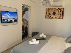 Central Split Apartments And Rooms Paese