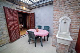 Garden Apartment Hotel