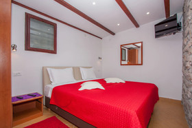 Garden Apartment Hotel