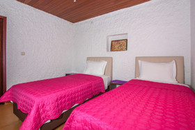 Garden Apartment Hotel