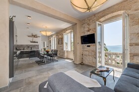 Grand Promenade Suite - Tale of the Sea