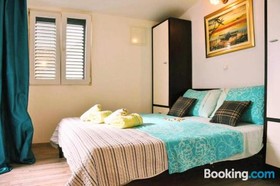 Guesthouse Dora Varos