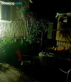 Guesthouse Dora Varos
