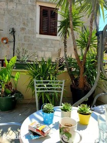 Guesthouse Dora Varos