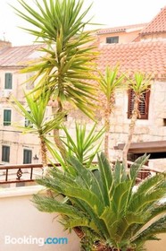 Guesthouse Dora Varos