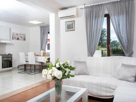 Holiday Home Mons Aureus