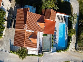 Holiday Home Mons Aureus