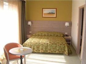 Hotel Mondo
