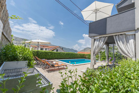 House Lisica
