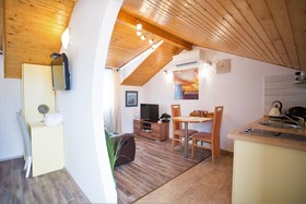 House Sandra - Guest House
