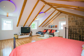 House Sandra - Guest House